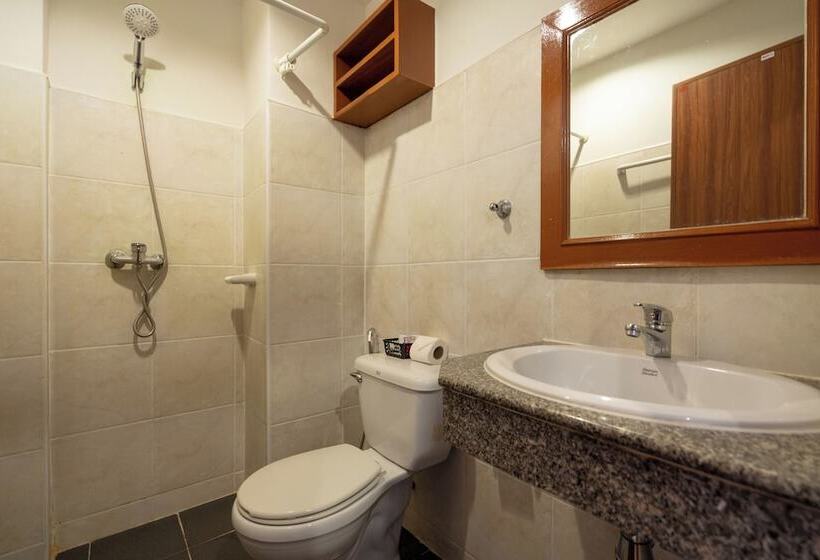 Patong Central Residence And Apartment