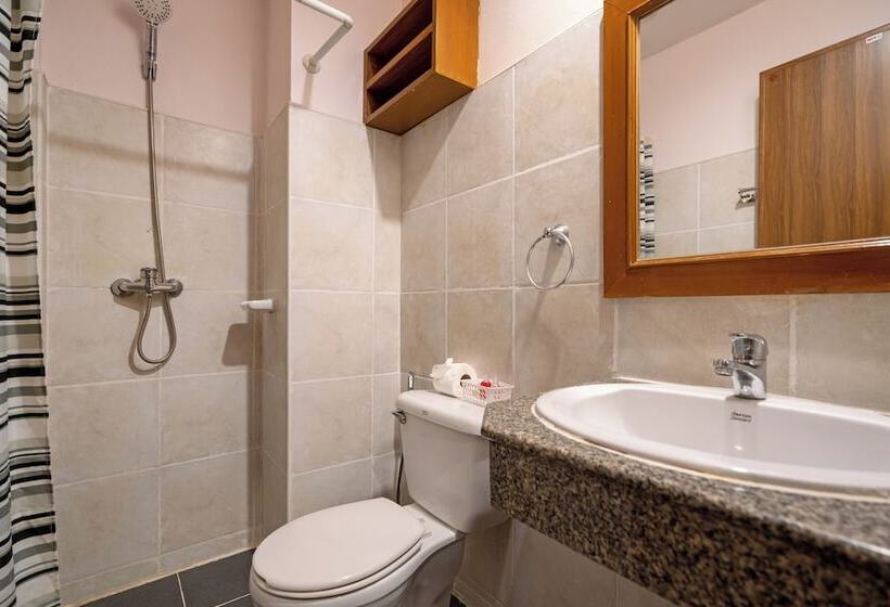 Patong Central Residence And Apartment