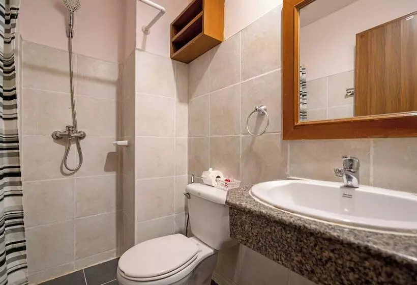 Patong Central Residence And Apartment