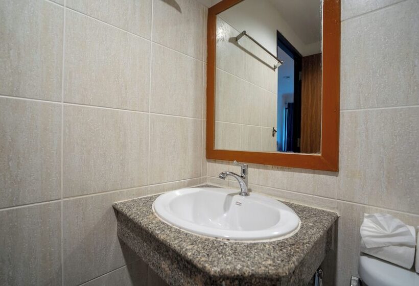 Patong Central Residence And Apartment