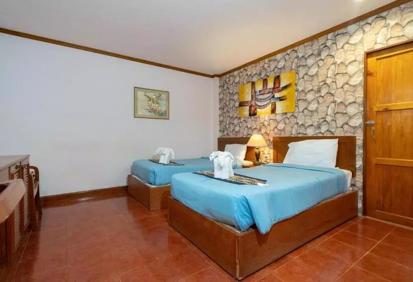 Patong Central Residence And Apartment