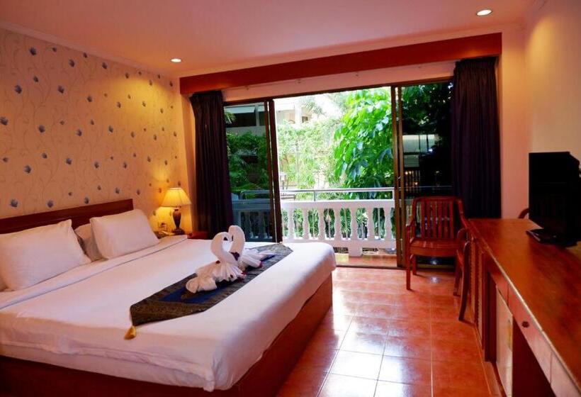 Patong Central Residence And Apartment