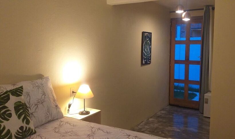 פנסיון Casa Beija Flor Pousada