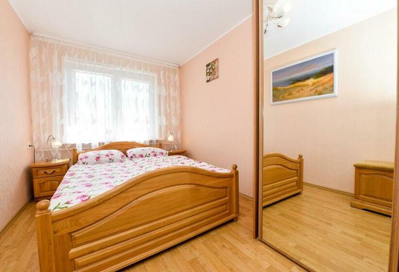 پانسیون Guesthouse Nakvyne Pas Zveja Nagliu Street