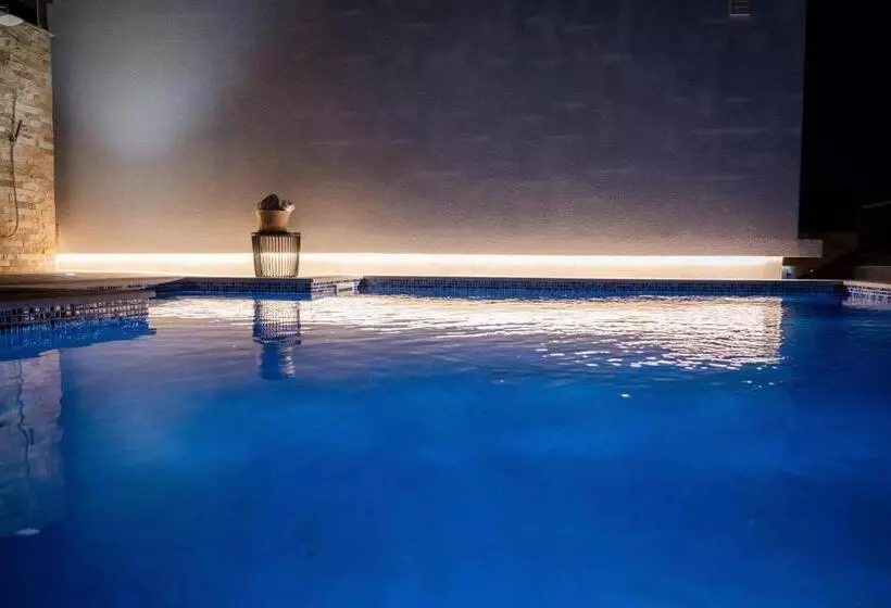 Villa View Mostar With Jacuzzi & Seasonal Heated Pool