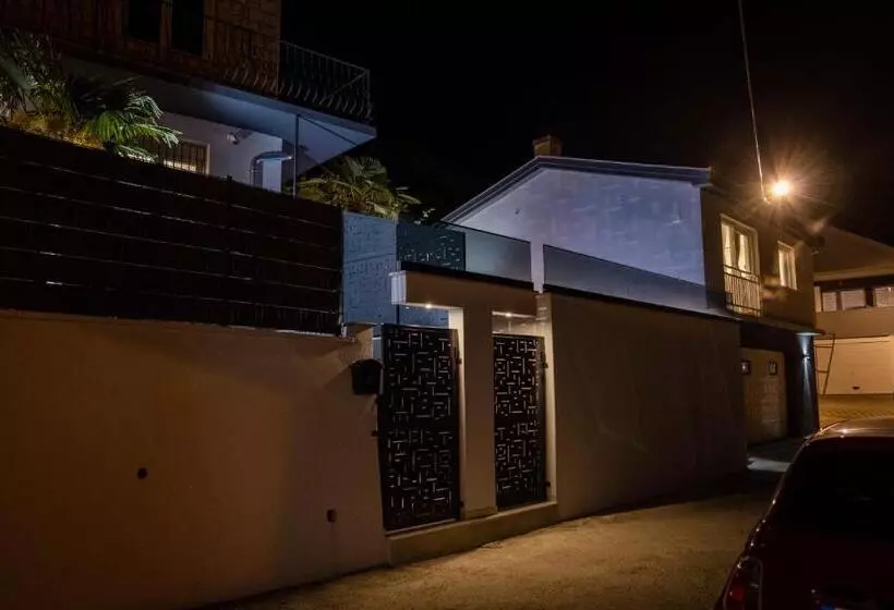 Villa View Mostar With Jacuzzi & Seasonal Heated Pool