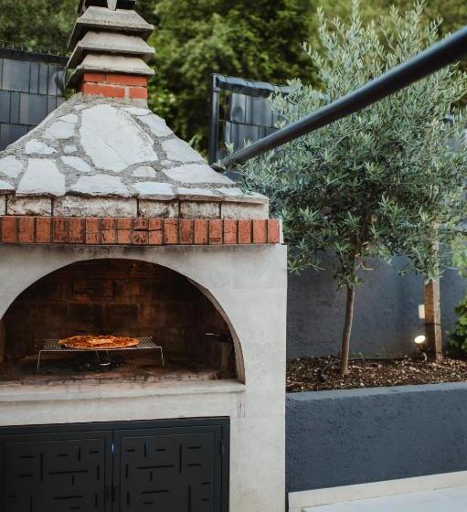 Villa View Mostar With Jacuzzi & Seasonal Heated Pool