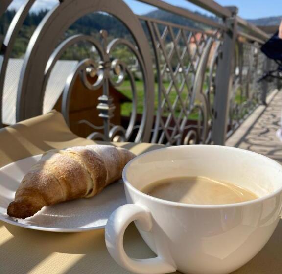 فندق готель ресторан два леви