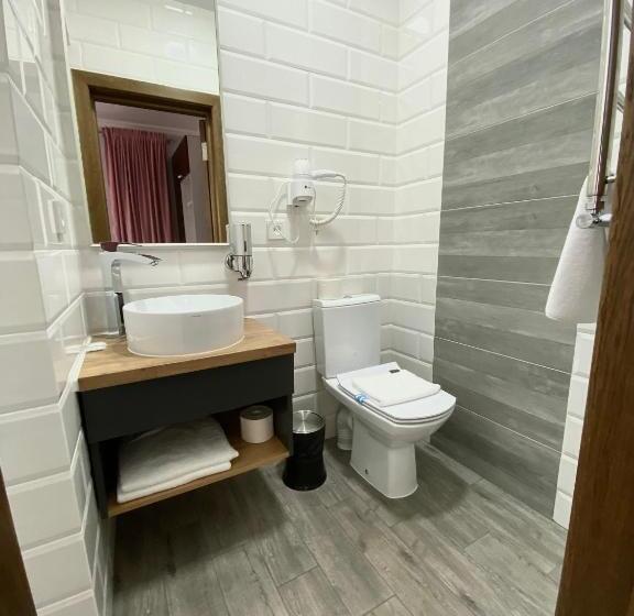 فندق готель ресторан два леви