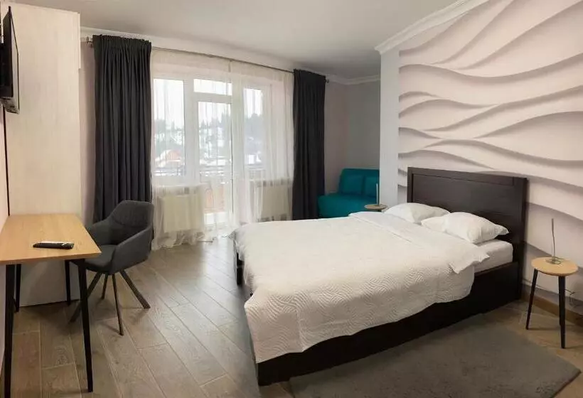 ホテル готель ресторан два леви