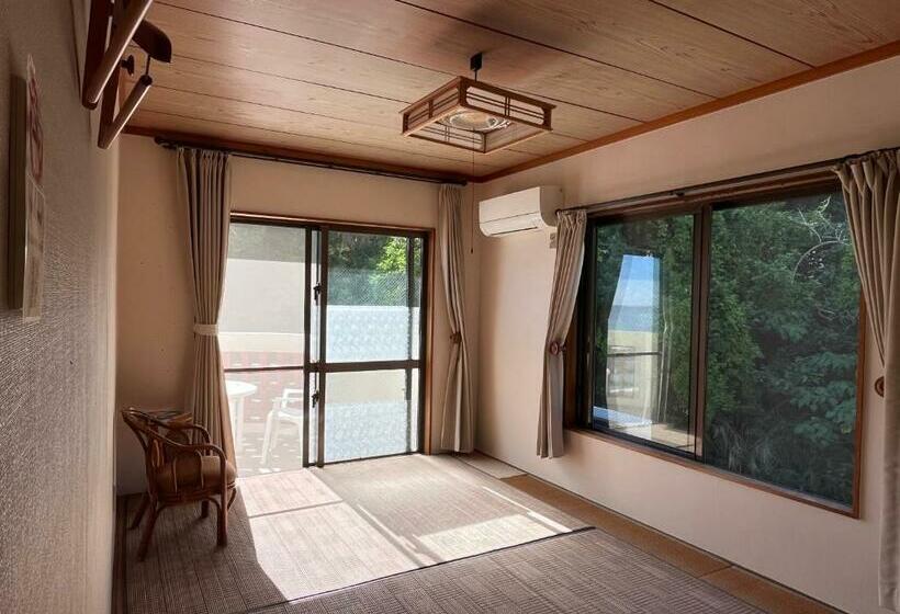 Hotel ビーチサイドペンションみーばる