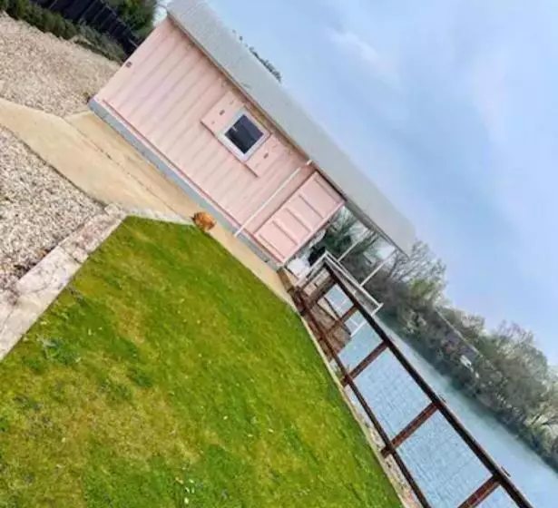 Lake View Lodge Pod
