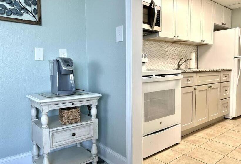 Oceanfront Fresh Renoking Bedpoolhot Tubapproved Dogsw54