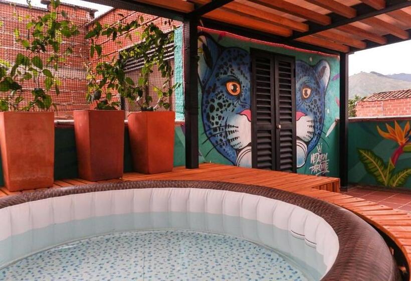 Parque Provenza And Lleras Minutes Away