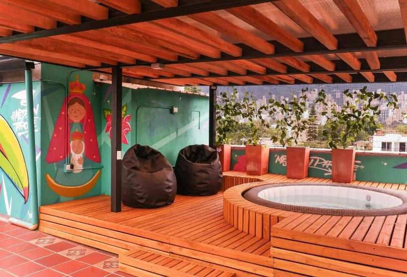 Parque Provenza And Lleras Minutes Away