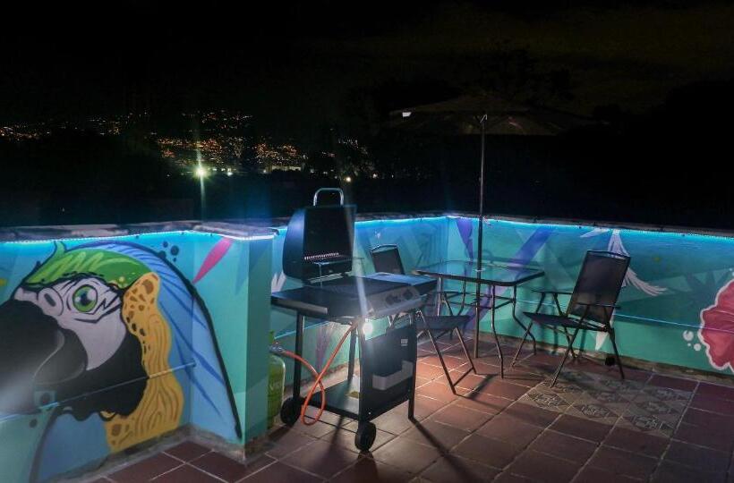 Parque Provenza And Lleras Minutes Away