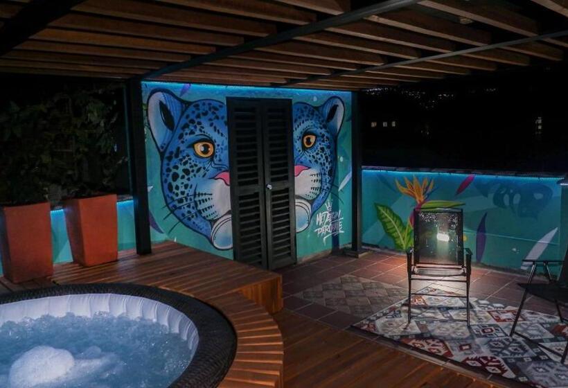 Parque Provenza And Lleras Minutes Away