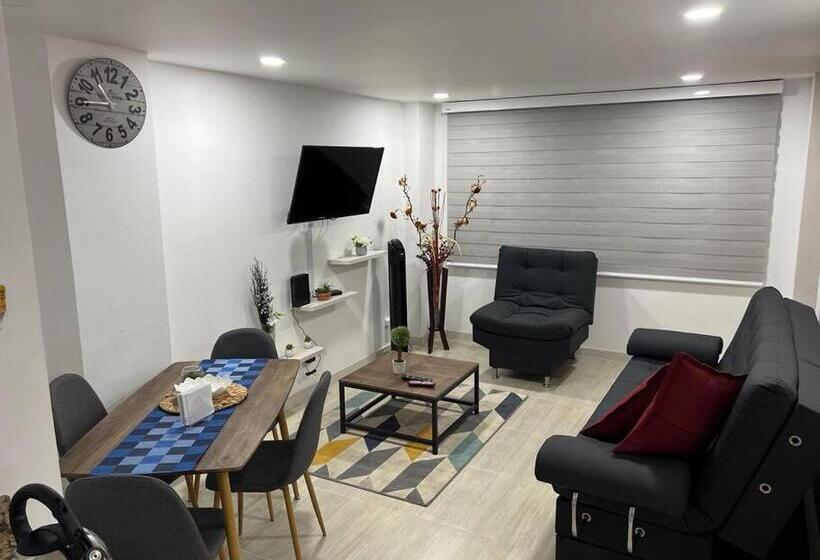 Parque Provenza And Lleras Minutes Away