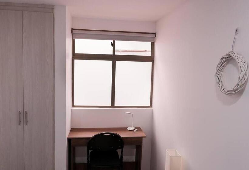 Parque Provenza And Lleras Minutes Away