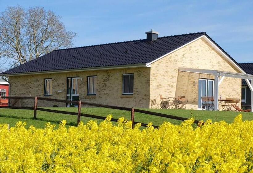 Отель Ferienhaus Landhaus