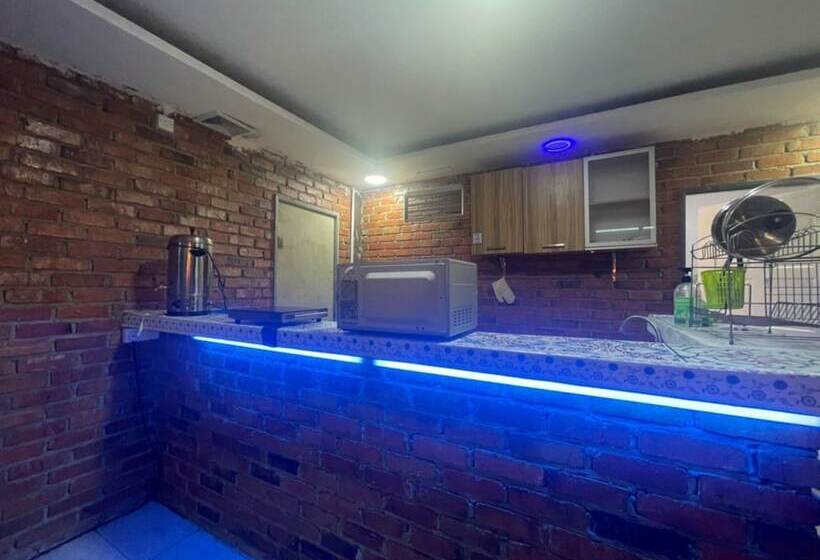 בית מלון כפרי Oyo 90370 D Tampi Homestay