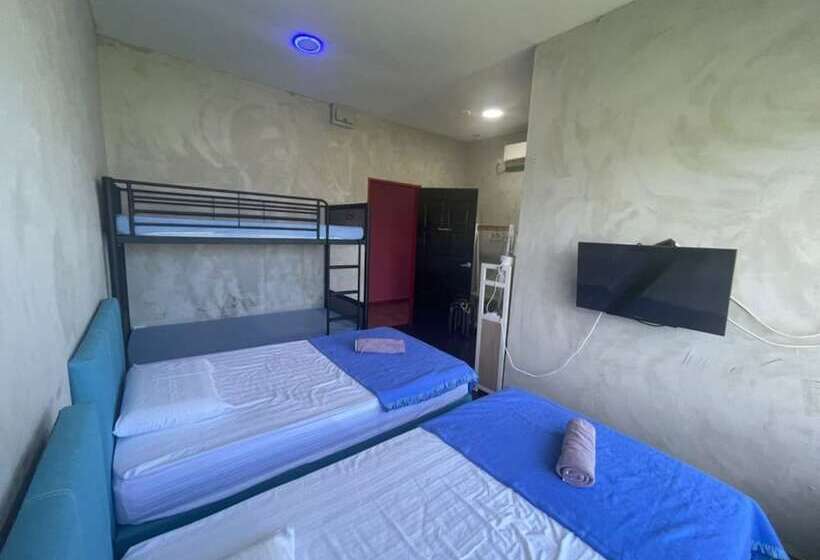 בית מלון כפרי Oyo 90370 D Tampi Homestay