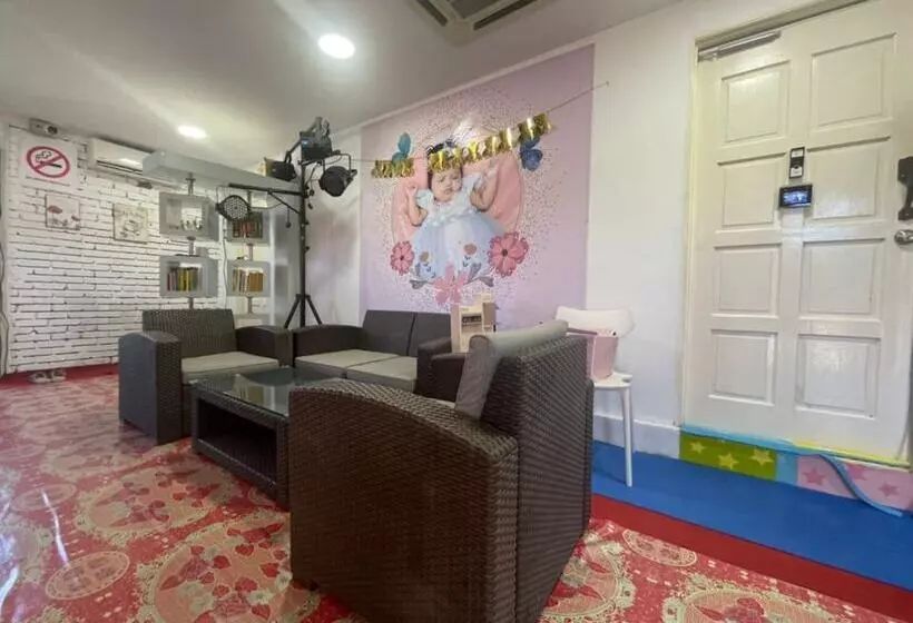 ホテル Oyo 90370 D Tampi Homestay