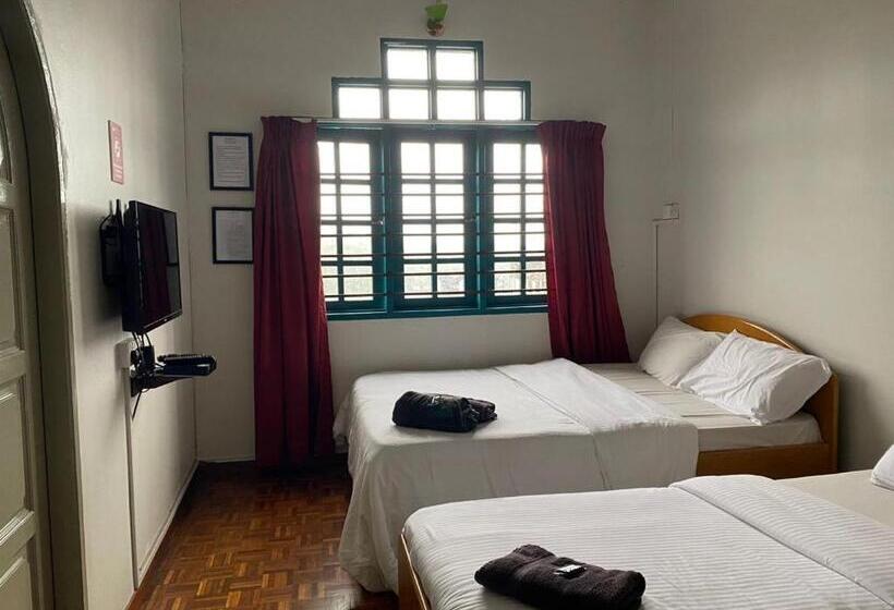 בית מלון כפרי Check Inn 2 Brinchang