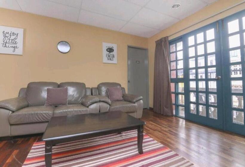 בית מלון כפרי Check Inn 2 Brinchang