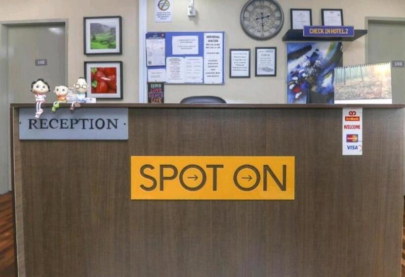 בית מלון כפרי Check Inn 2 Brinchang