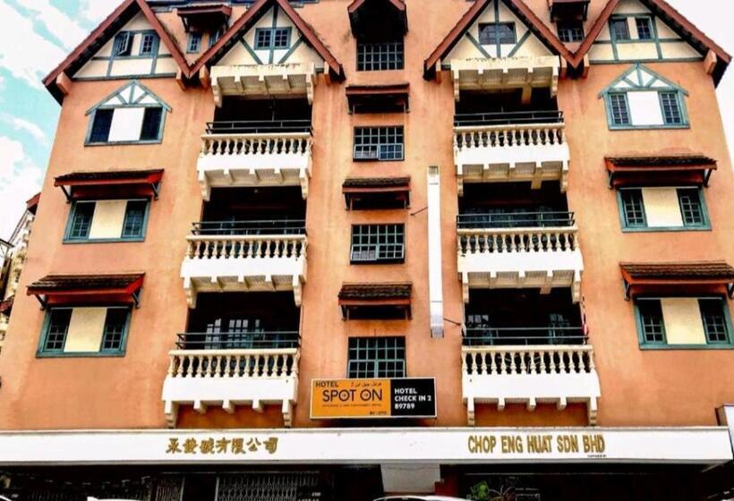 בית מלון כפרי Check Inn 2 Brinchang