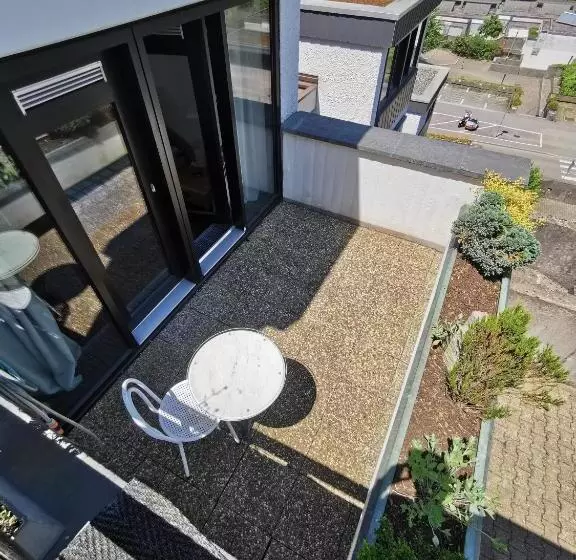 Terrassenwohnung Mit Toller Aussicht & Zentrumsnah