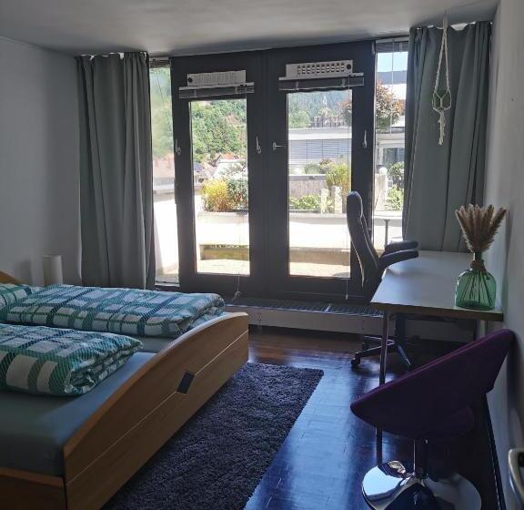 Terrassenwohnung Mit Toller Aussicht & Zentrumsnah