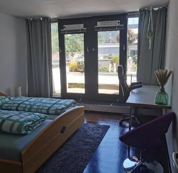 Terrassenwohnung Mit Toller Aussicht & Zentrumsnah