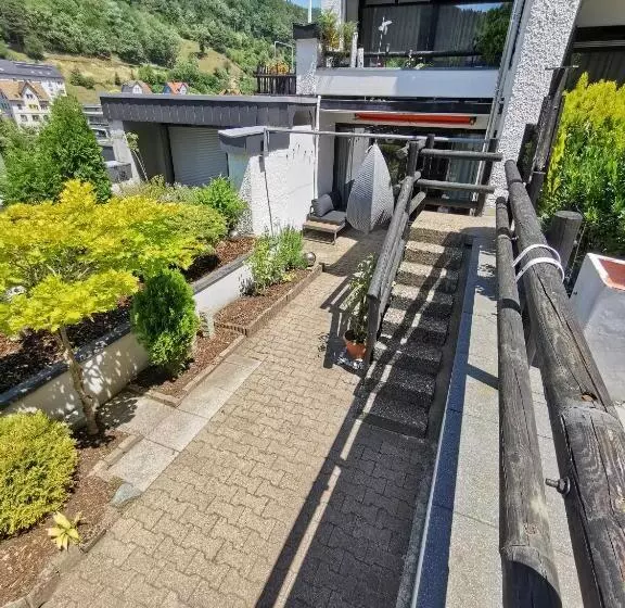 Terrassenwohnung Mit Toller Aussicht & Zentrumsnah