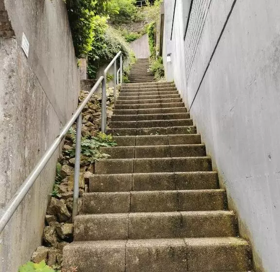 Terrassenwohnung Mit Toller Aussicht & Zentrumsnah
