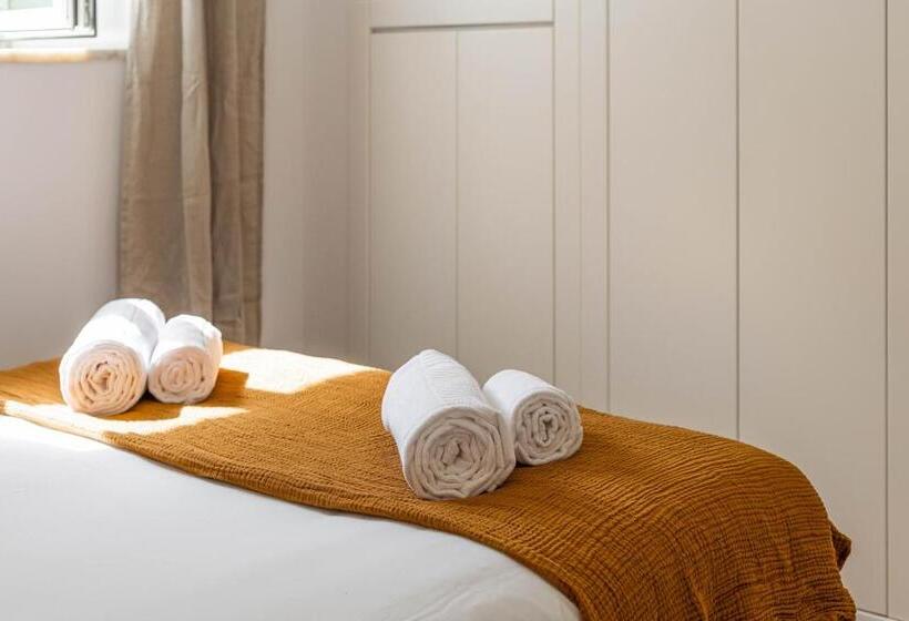 Trendy T.m Apartament By The River