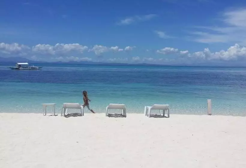 Aabana Beach & Watersport Resort