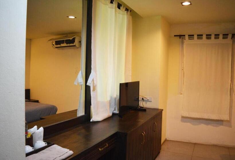 De Nawarat Chiangmai Boutique Apartment