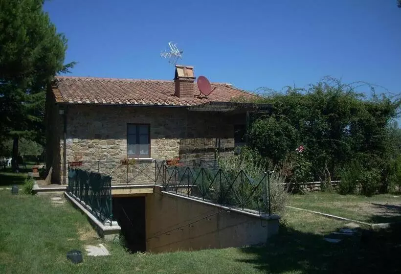 Hotelli Agriturismo Il Pratone