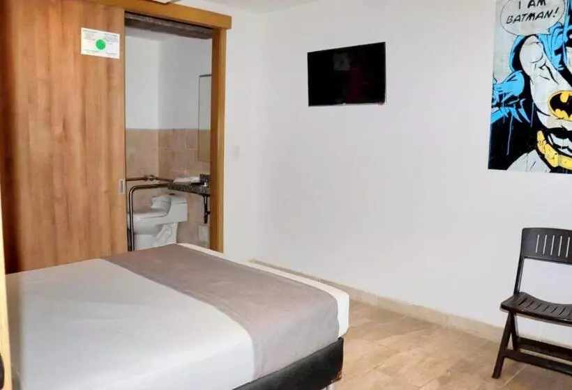 هتل Carriqui Underground