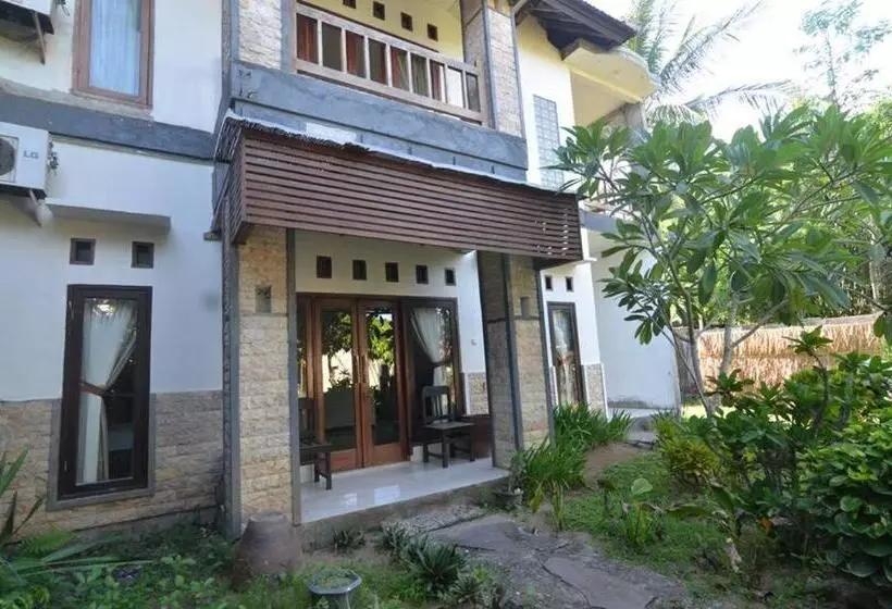 ホテル Puri Itoma Bungalows