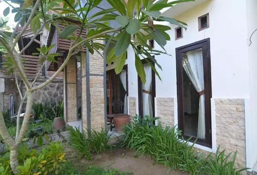 ホテル Puri Itoma Bungalows