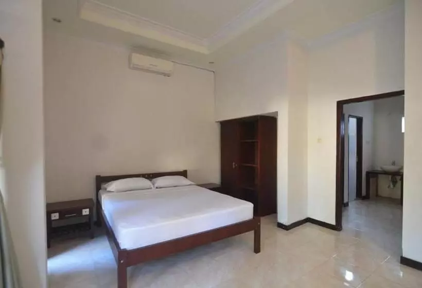 ホテル Puri Itoma Bungalows