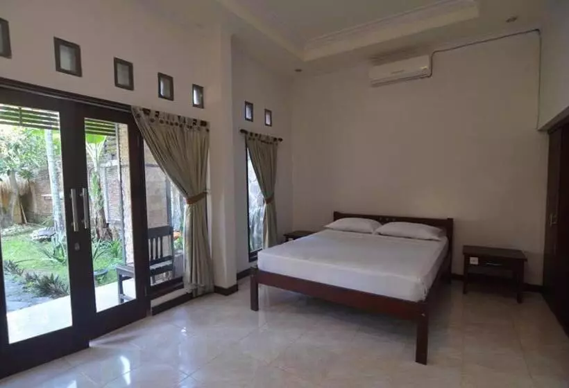 ホテル Puri Itoma Bungalows