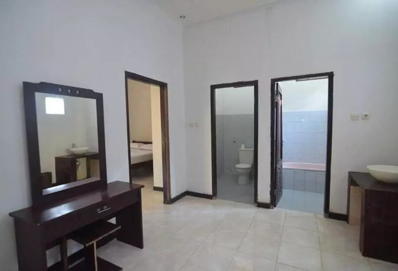 ホテル Puri Itoma Bungalows