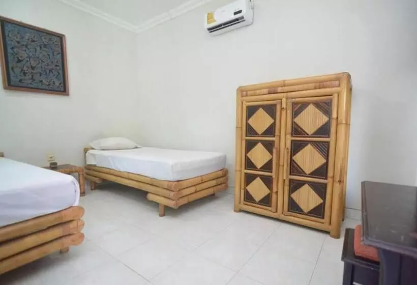 ホテル Puri Itoma Bungalows