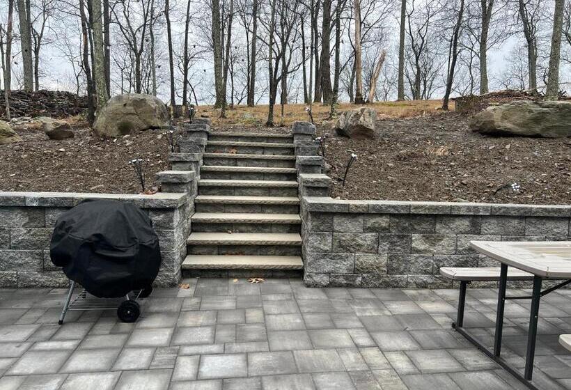 Modern 5br, Kid Friendly Home In Poconos With Pool Table