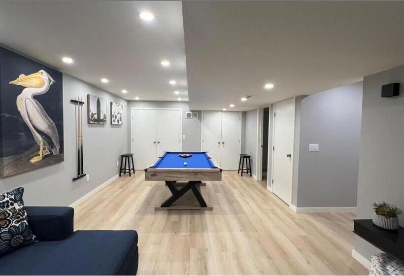 Modern 5br, Kid Friendly Home In Poconos With Pool Table