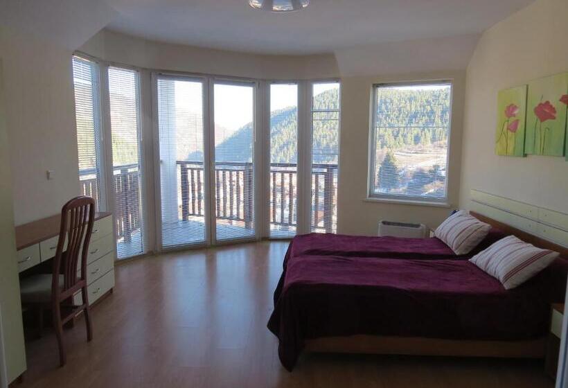 Panoramic Apartment 301 In Eagle Rock Complex